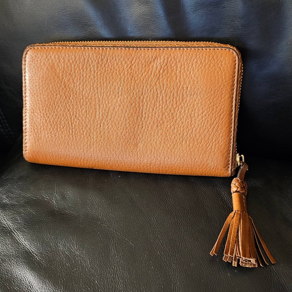 Tory Burch Tan Leather Long Wallet with Tassel EUC - Picture 2 of 16